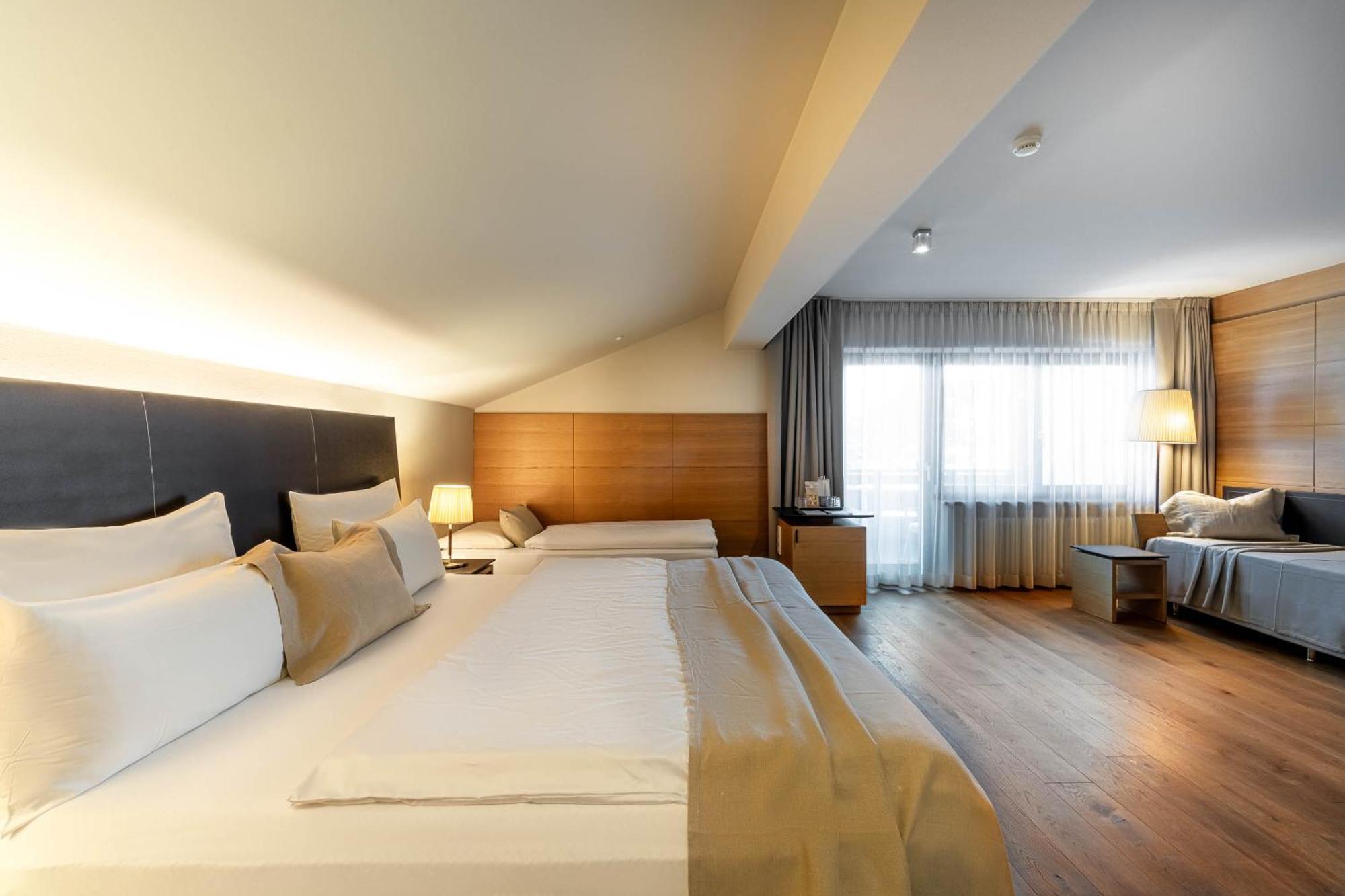 Biancaneve Family Hotel Selva di Val Gardena Pokój zdjęcie